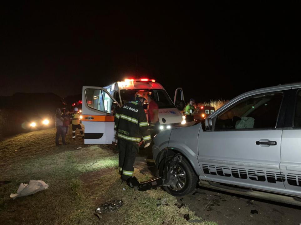 Foto 14 de 17 — Acidente gravíssimo deixa 8 vítimas na rodovia entre Araraquara e Boa Esperança